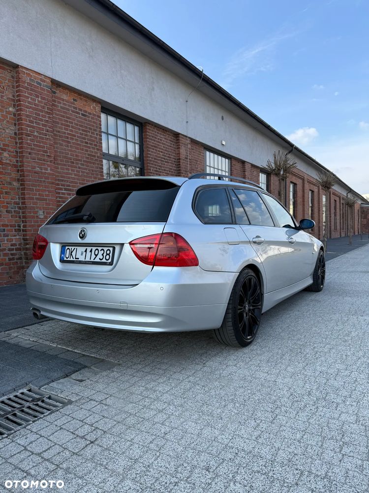 BMW Seria 3 320d DPF - 6