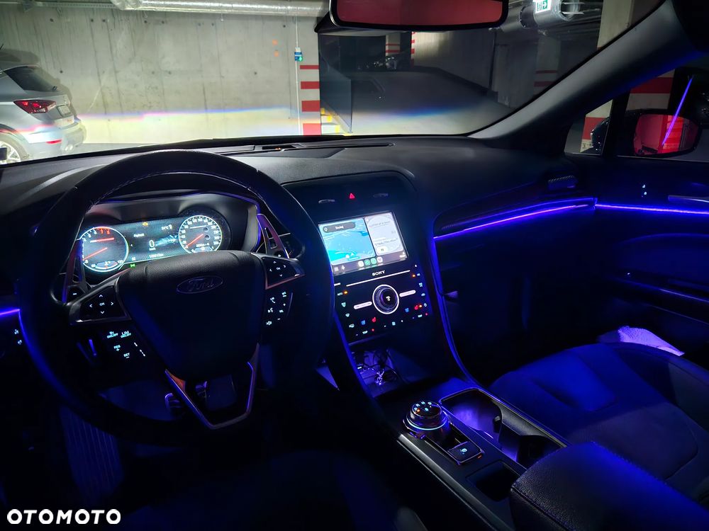 Ford Fusion - 9