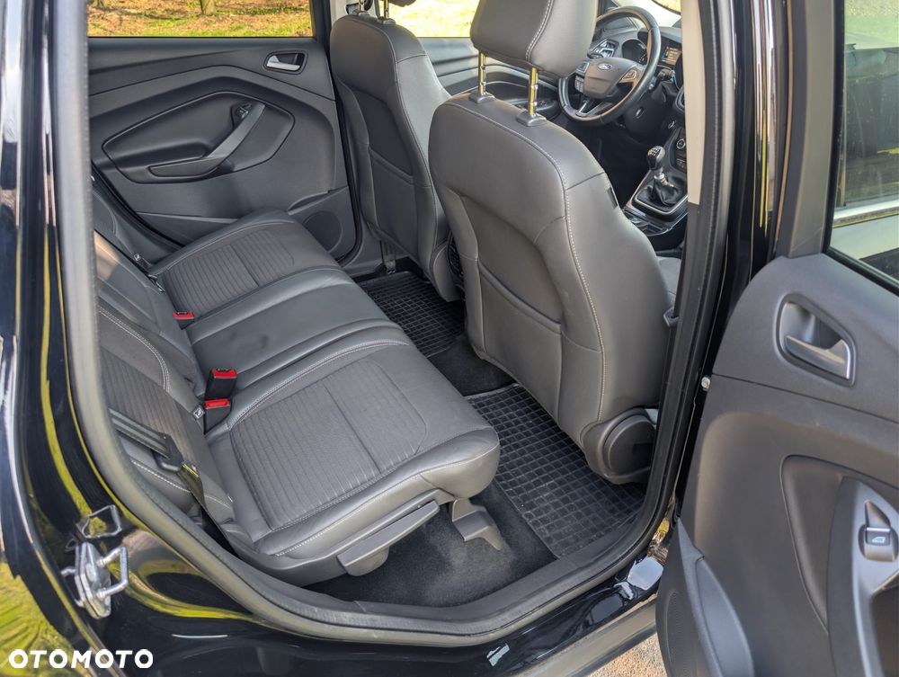 Ford Kuga 1.5 EcoBoost FWD ST-Line ASS MMT6 - 12