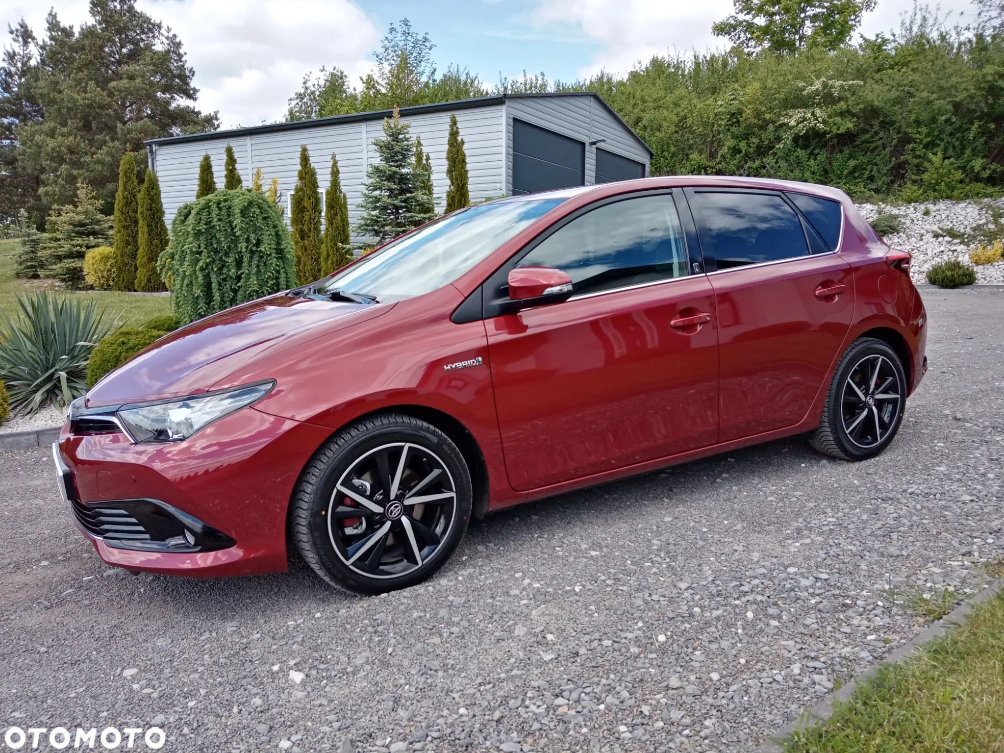 Toyota Auris 1.8 VVT-i Hybrid Automatik Team Deutschland - 1