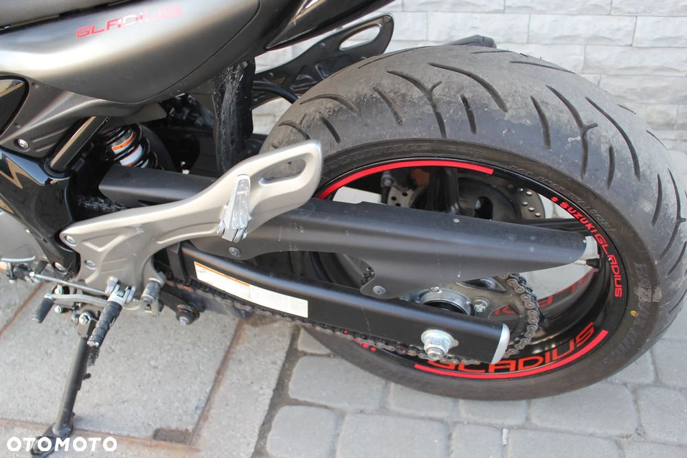 Suzuki Gladius - 14