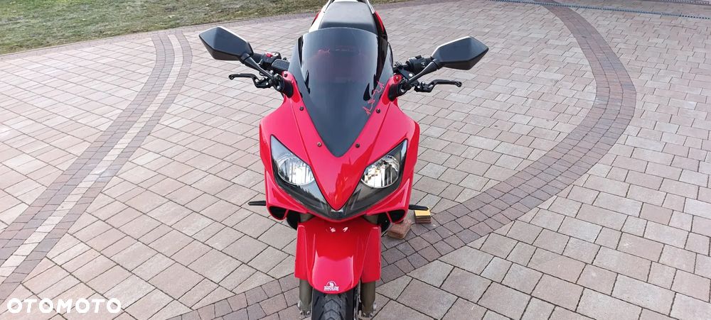 Honda CBR - 9