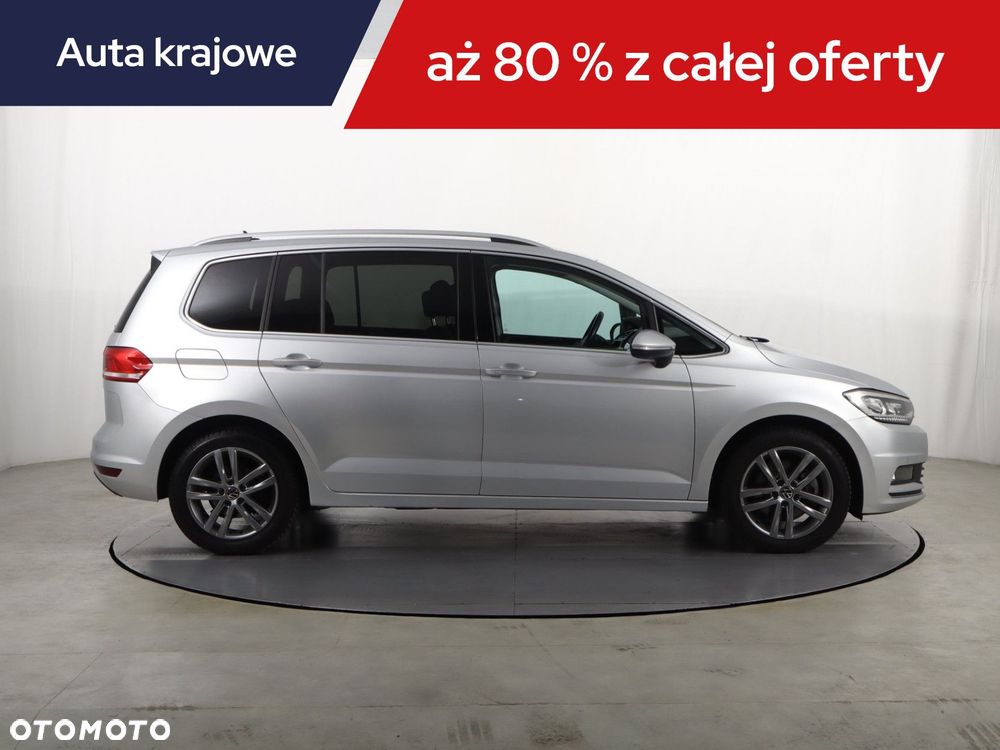 Volkswagen Touran - 8