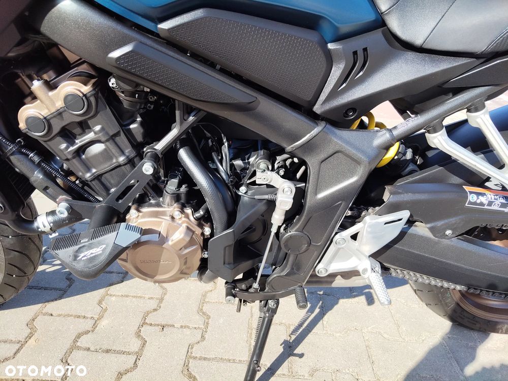 Honda CB - 28