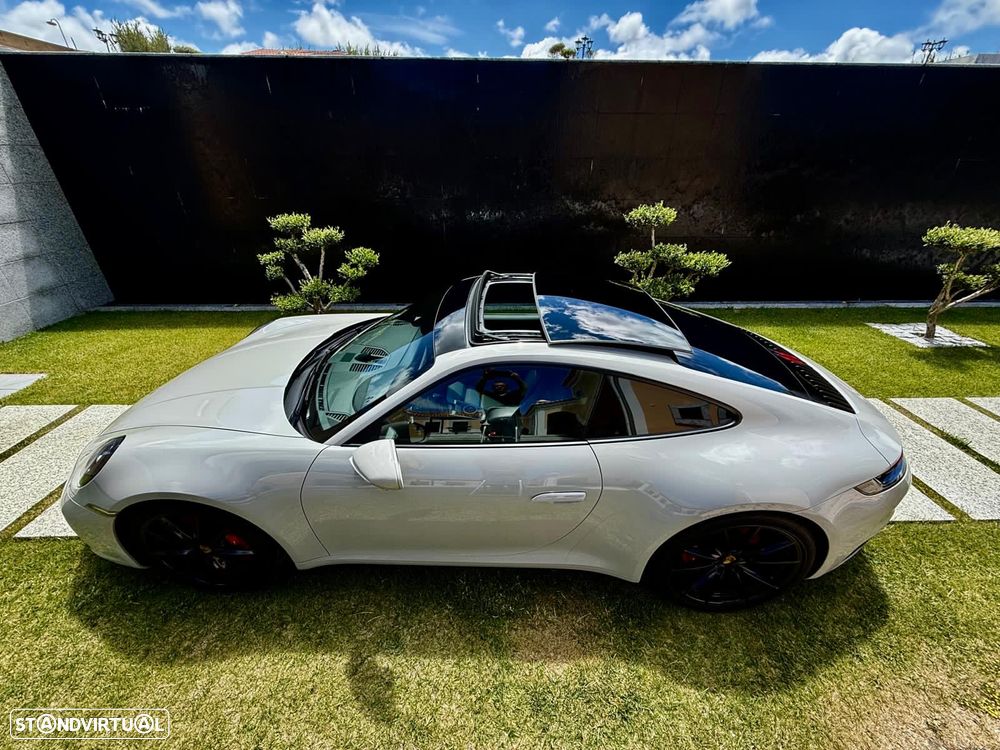 Porsche 911 (992) Carrera S - 8