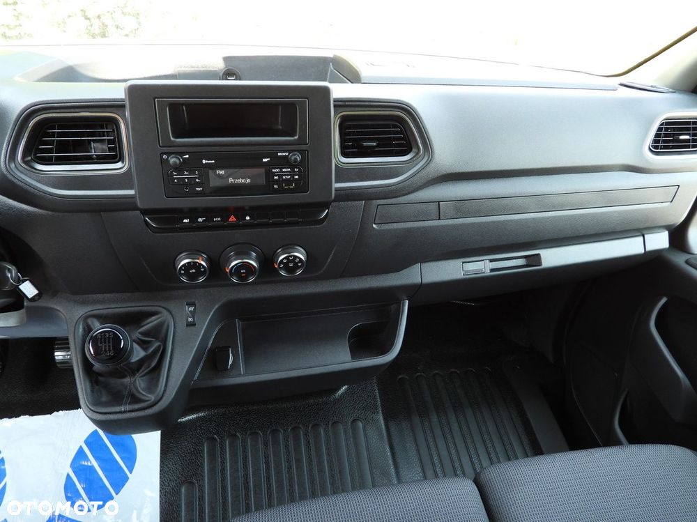 Renault MASTER  KONTENER WINDA 8 PALET TEMPOMAT LEDY KLIMATYZACJA  165KM - 34