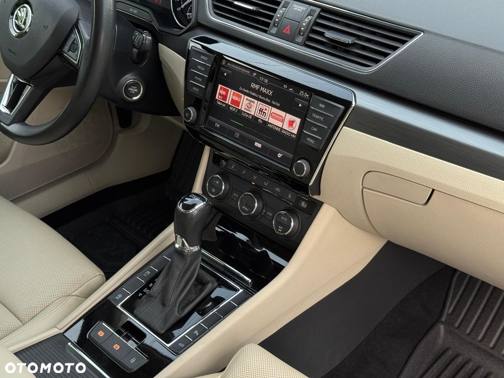 Skoda Superb 2.0 TDI DSG Style - 22