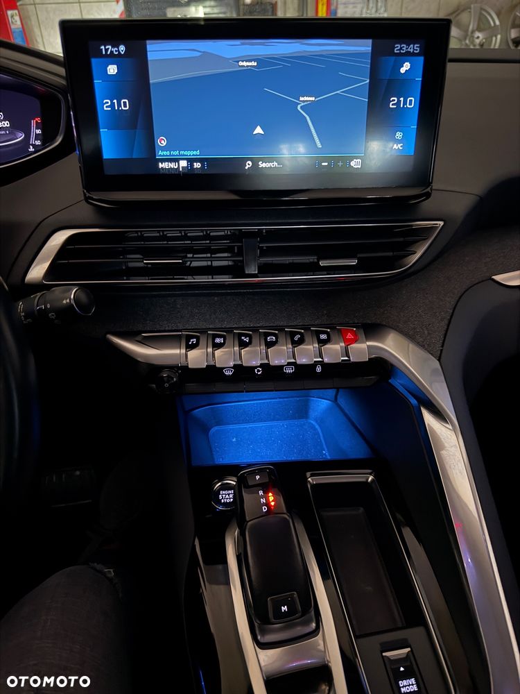 Peugeot 3008 1.5 BlueHDi Allure Pack S&S EAT8 - 17