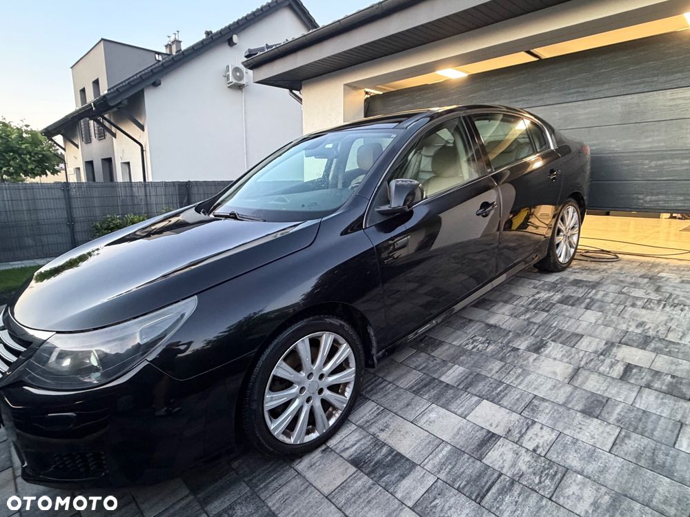 Renault Latitude - 1