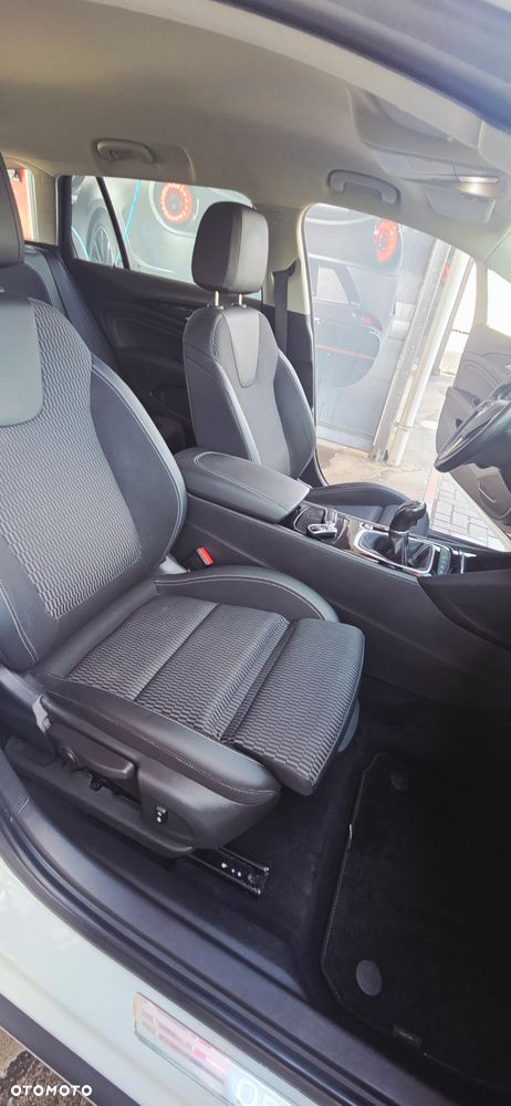 Opel Insignia Grand Sport 2.0 Diesel Exclusive - 34