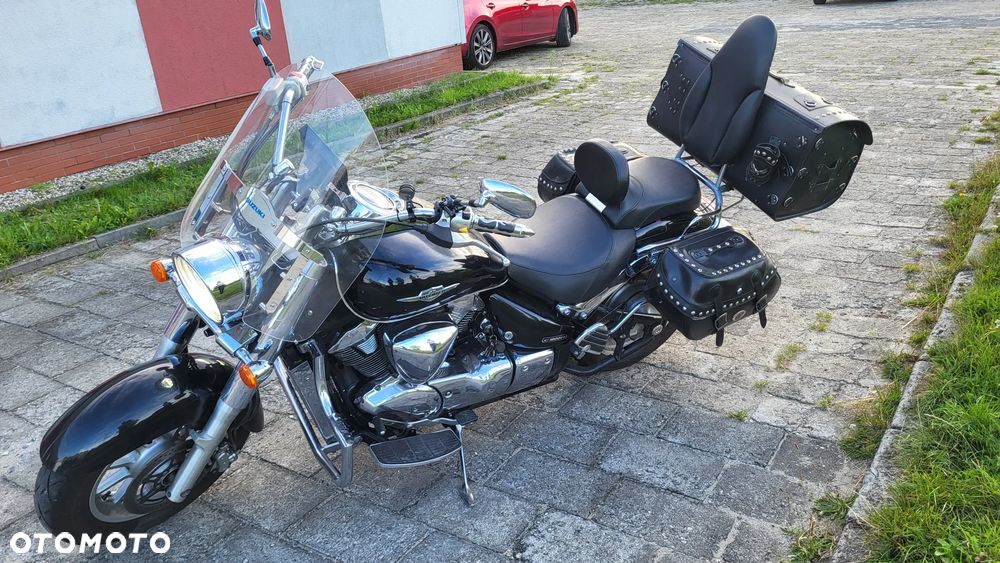 Suzuki Intruder - 9
