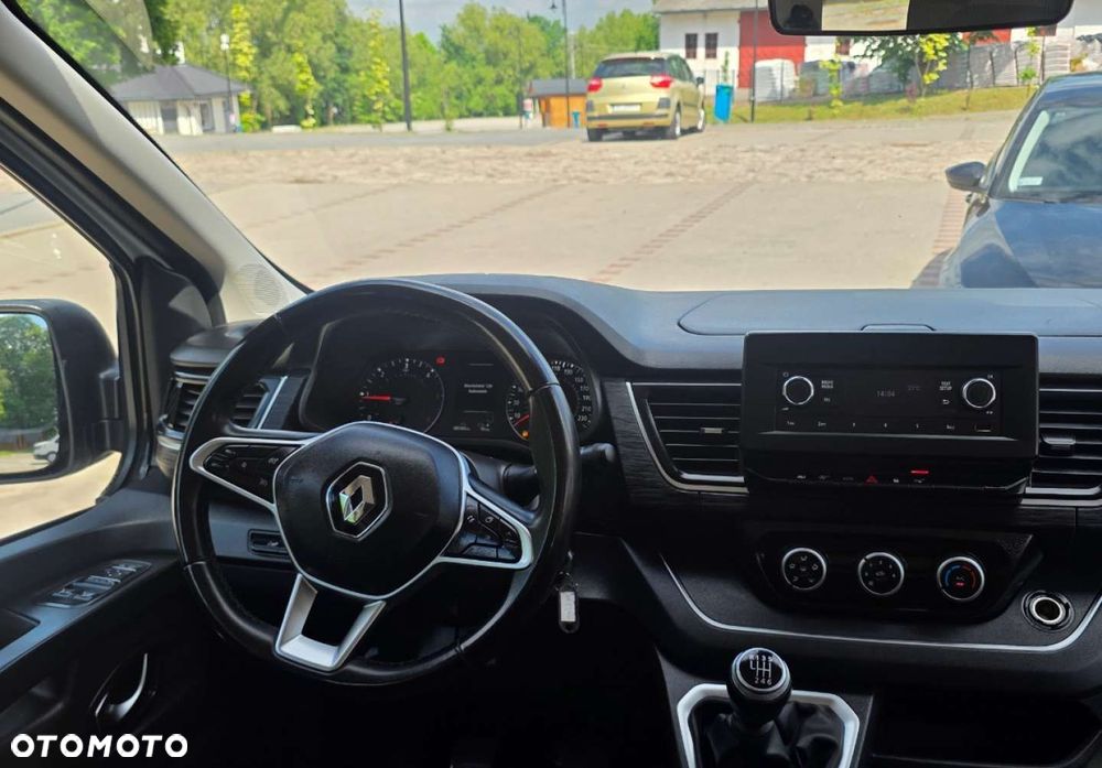Renault Trafic - 26