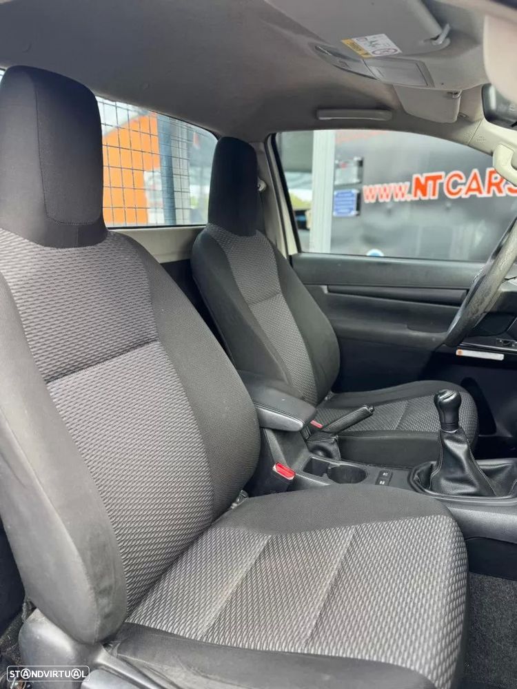 Toyota hilux 2.4 d-4d 4wd cs ch - 13