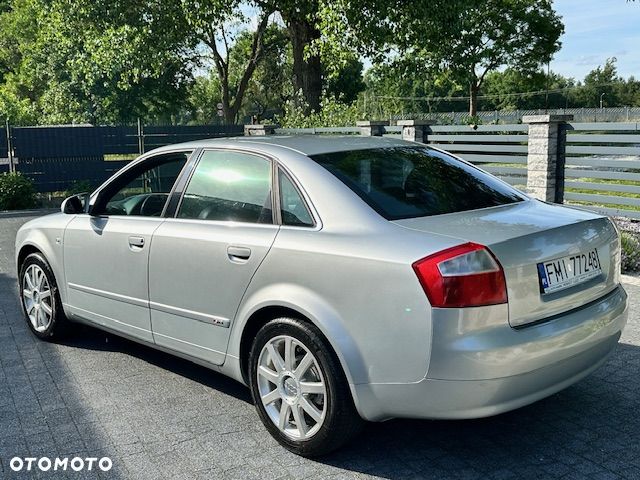 Audi A4 Limousine - 6
