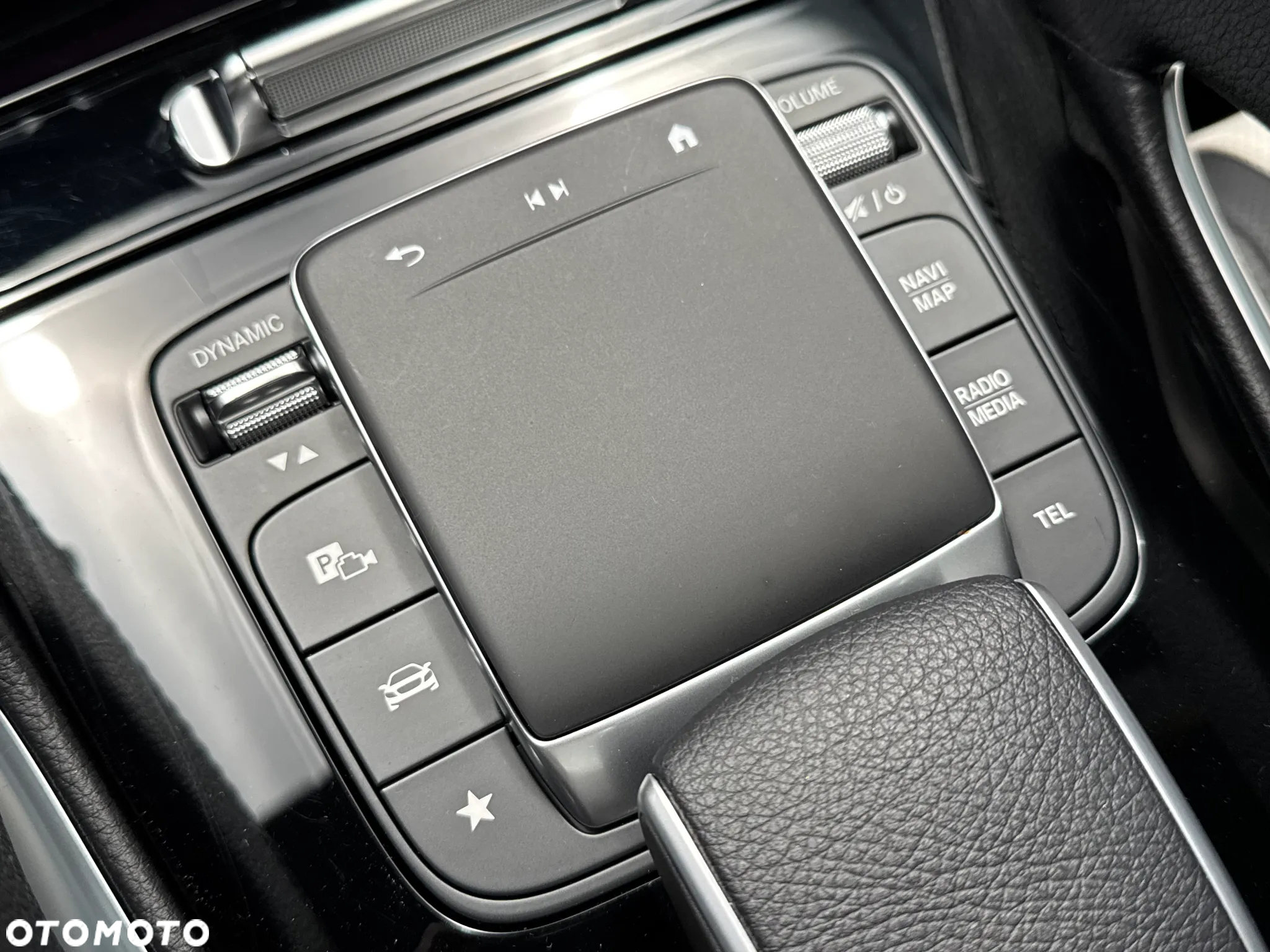 Mercedes-Benz GLE - 19