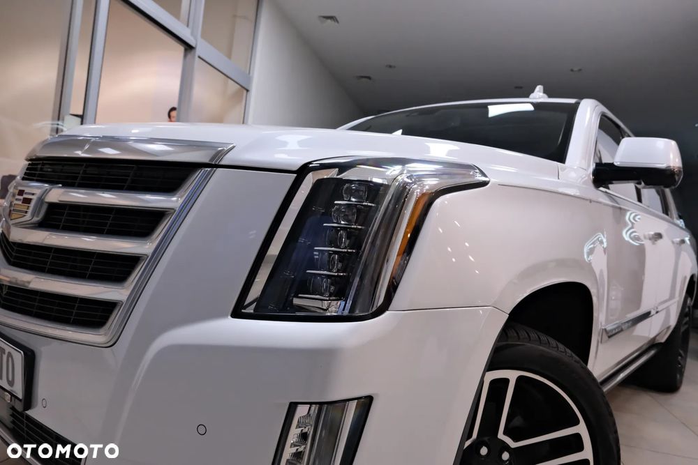 Cadillac Escalade - 10