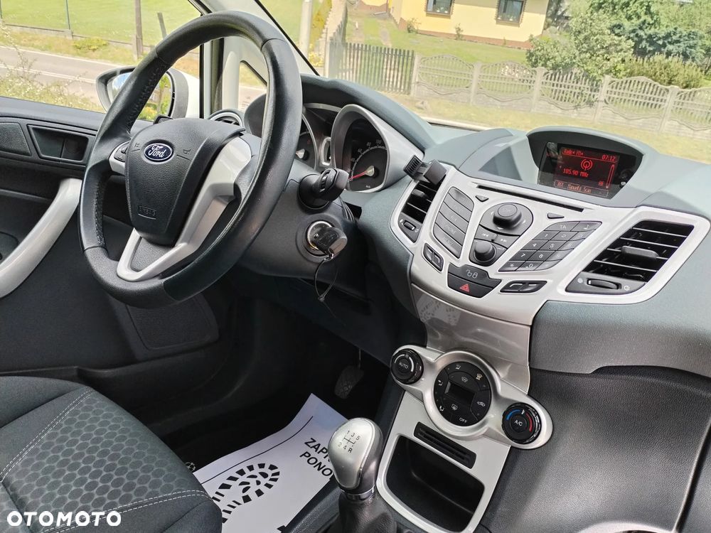 Ford Fiesta - 15