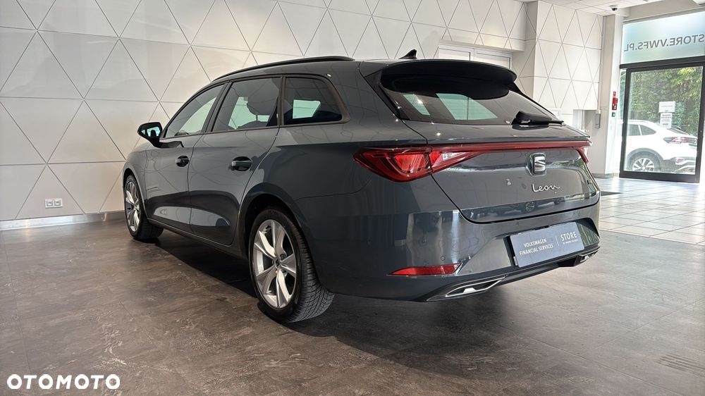 Seat Leon Sportstourer 1.5 eTSI FR DSG - 4