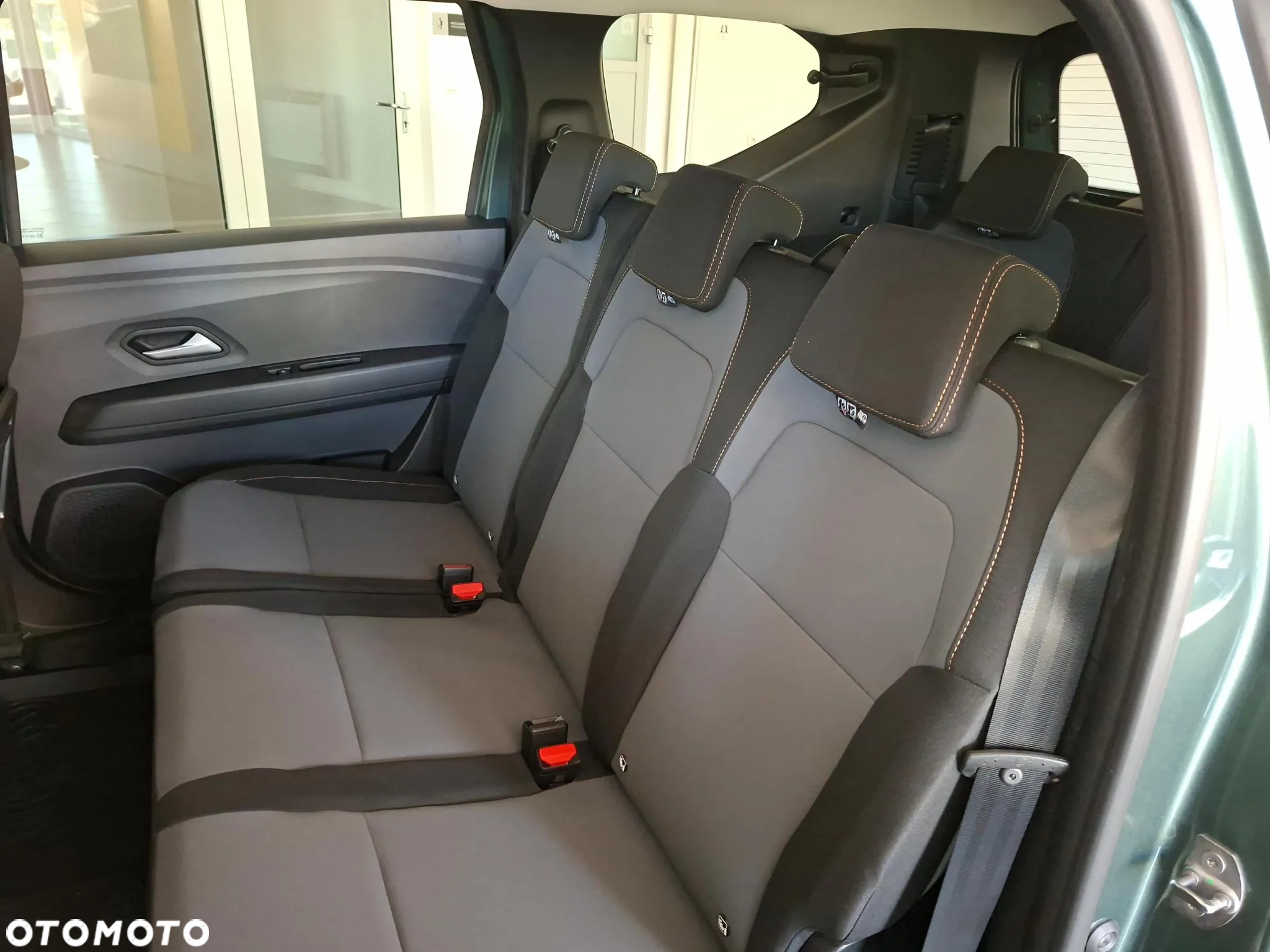 Dacia Jogger 1.6 Full Hybrid 140 Extreme+ MMT 7os - 17