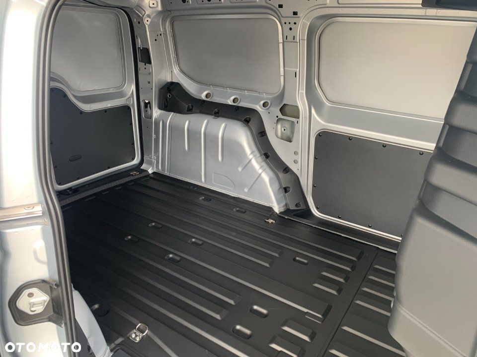 Ford Transit Connect - 10