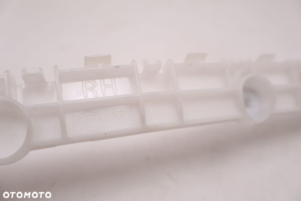 MITSUBISHI ECLIPSE CROSS ŚLIZG ZDERZAKA PRAWY TYŁ 6410C990 - 7