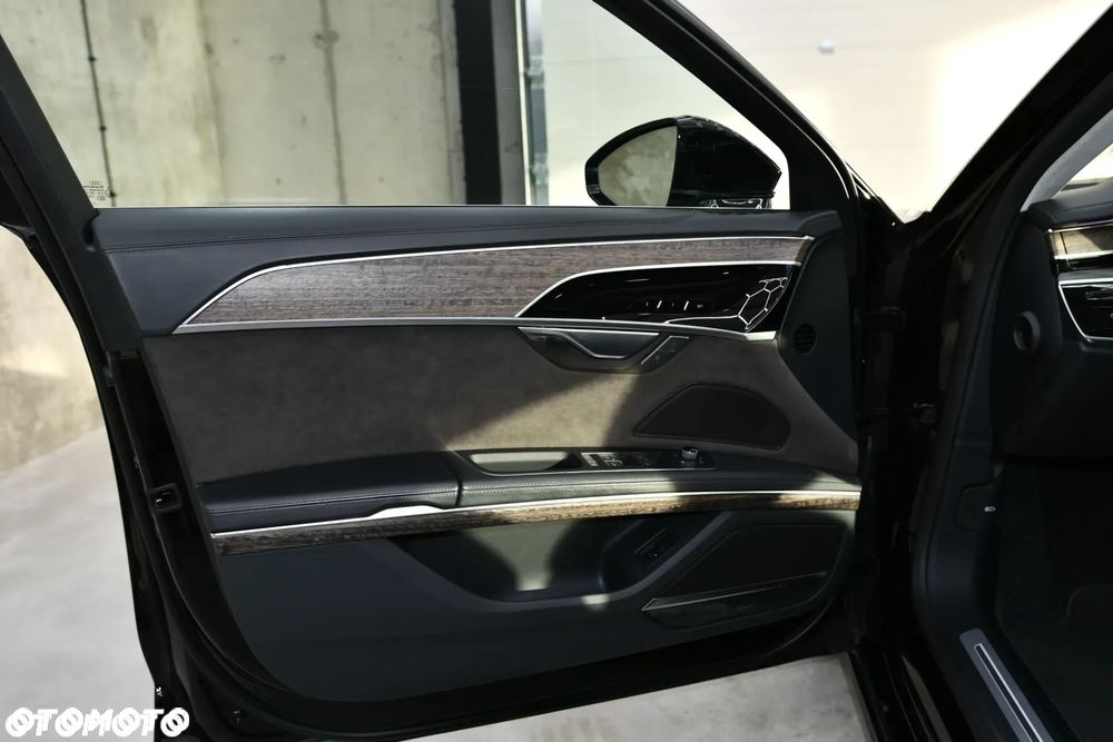 Audi A8 L 55 TFSI mHEV Quattro Tiptr - 16