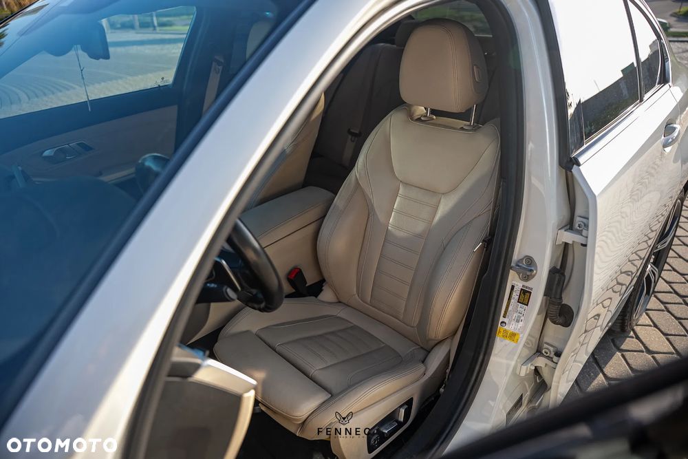 BMW Seria 3 - 25