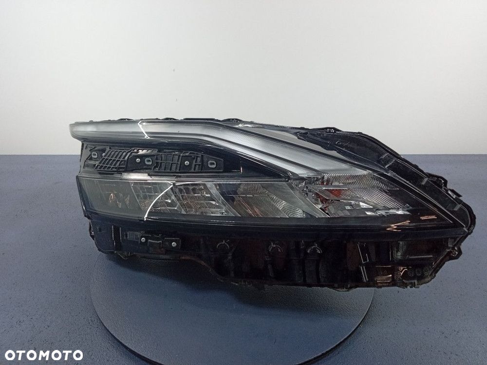 QASHQAI III J12 REFLEKTOR PRAWY FULL LED 100-8D02G - 1