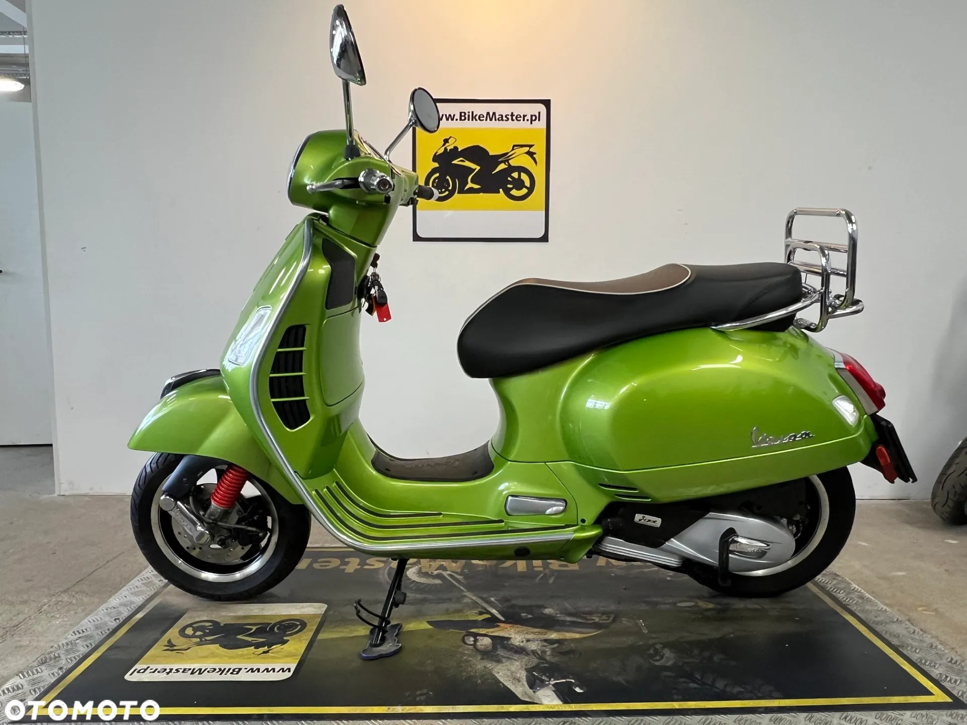 Vespa GTS - 2