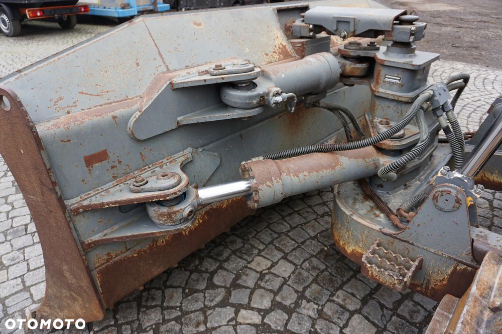 Liebherr PR 724 XL - 11