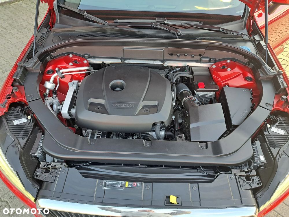 Volvo XC 60 T5 AWD Geartronic Momentum - 35