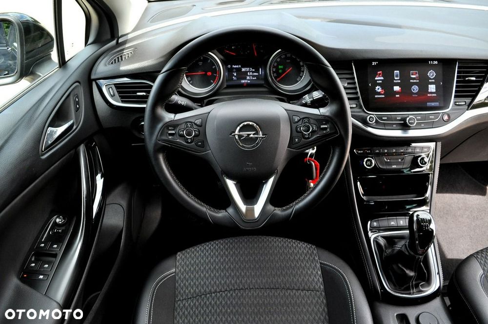 Opel Astra 1.4 T Dynamic S&S - 6
