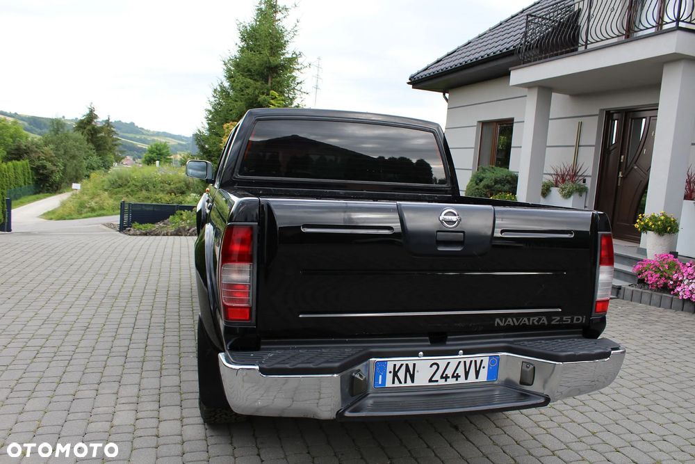 Nissan Pickup Navara - 8