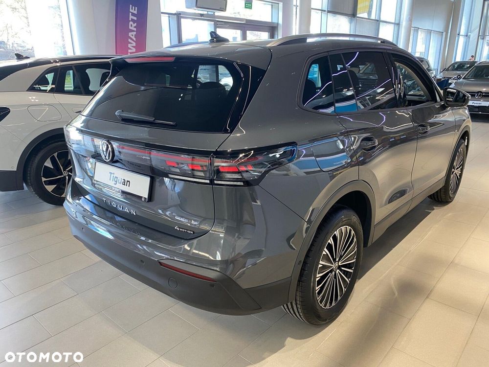 Volkswagen Tiguan - 5