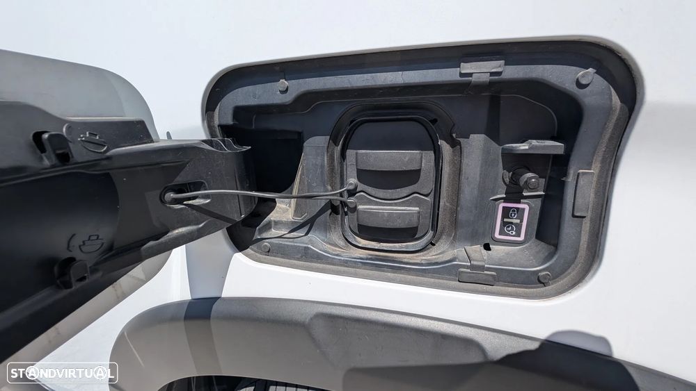 Peugeot e-Rifter 50 kWh Standard Active Pack - 25
