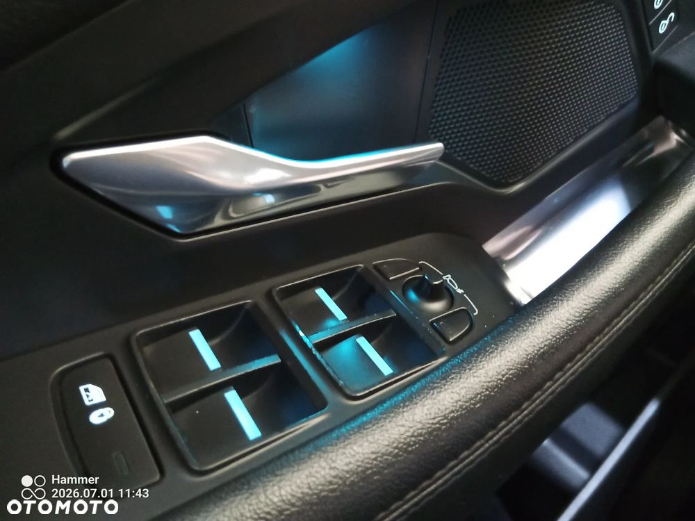 Jaguar E-Pace - 13