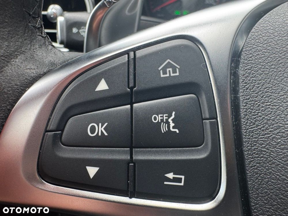 Mercedes-Benz GLC - 29