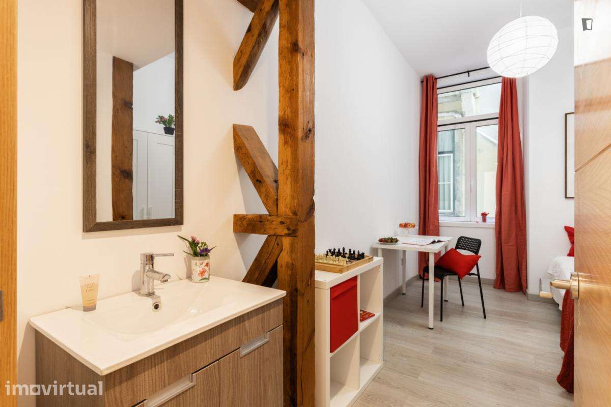 Quarto - localizado em Baixa Lisbon - Grande imagem: 4/17