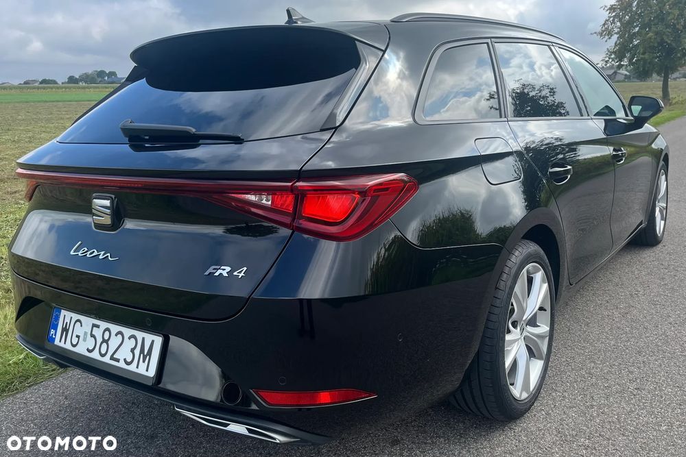 Seat Leon 2.0 TDI FR Black S&S DSG - 6