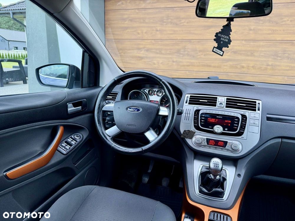 Ford Kuga 2.0 TDCi 4x4 Trend - 16