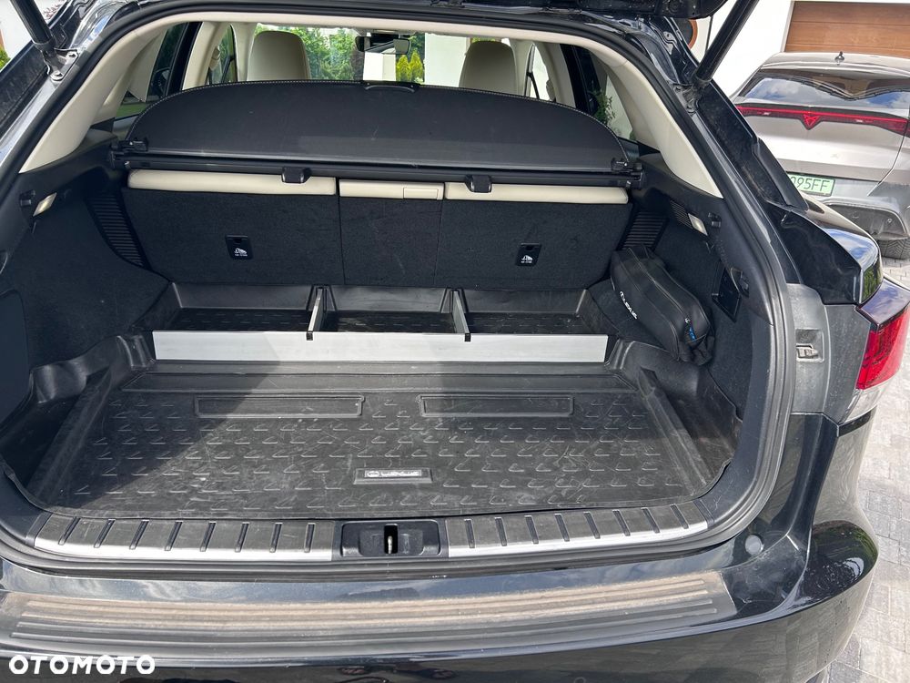Lexus RX - 25