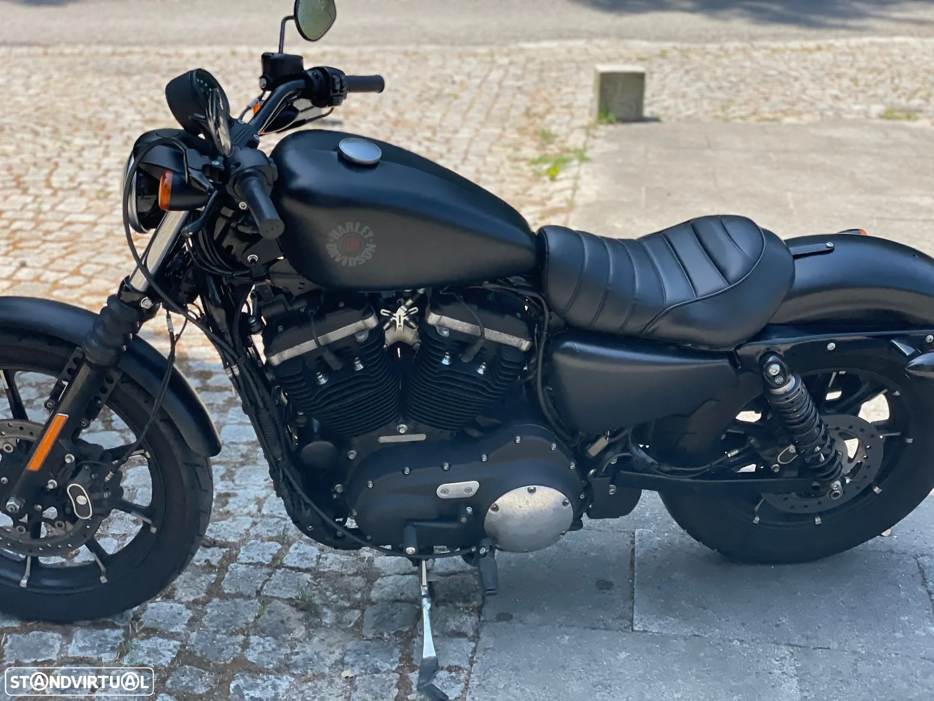Harley-Davidson Sportster IRON 883 - 9