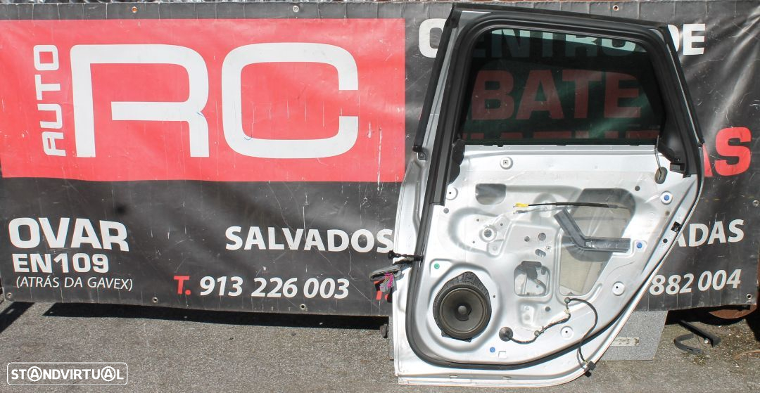 Porta de Trás do Lado Direito Opel Astra J - 2