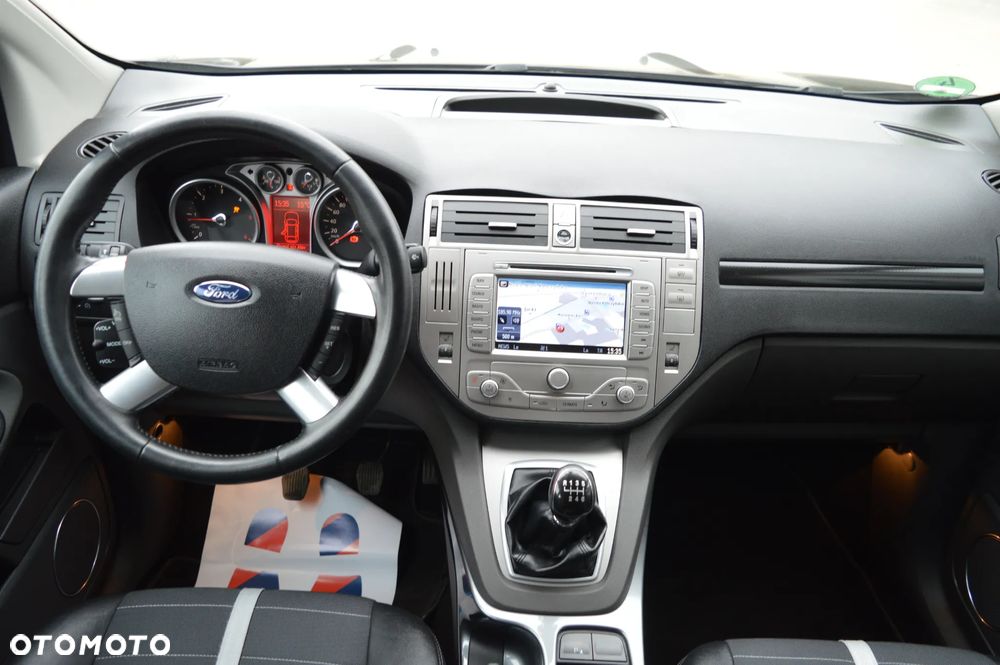Ford Kuga 2.0 TDCi 4x4 Titanium - 15