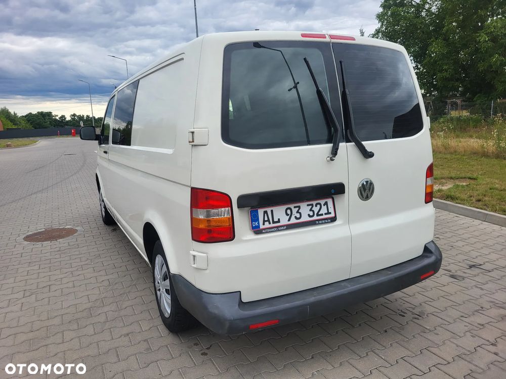 Volkswagen Transporter - 8