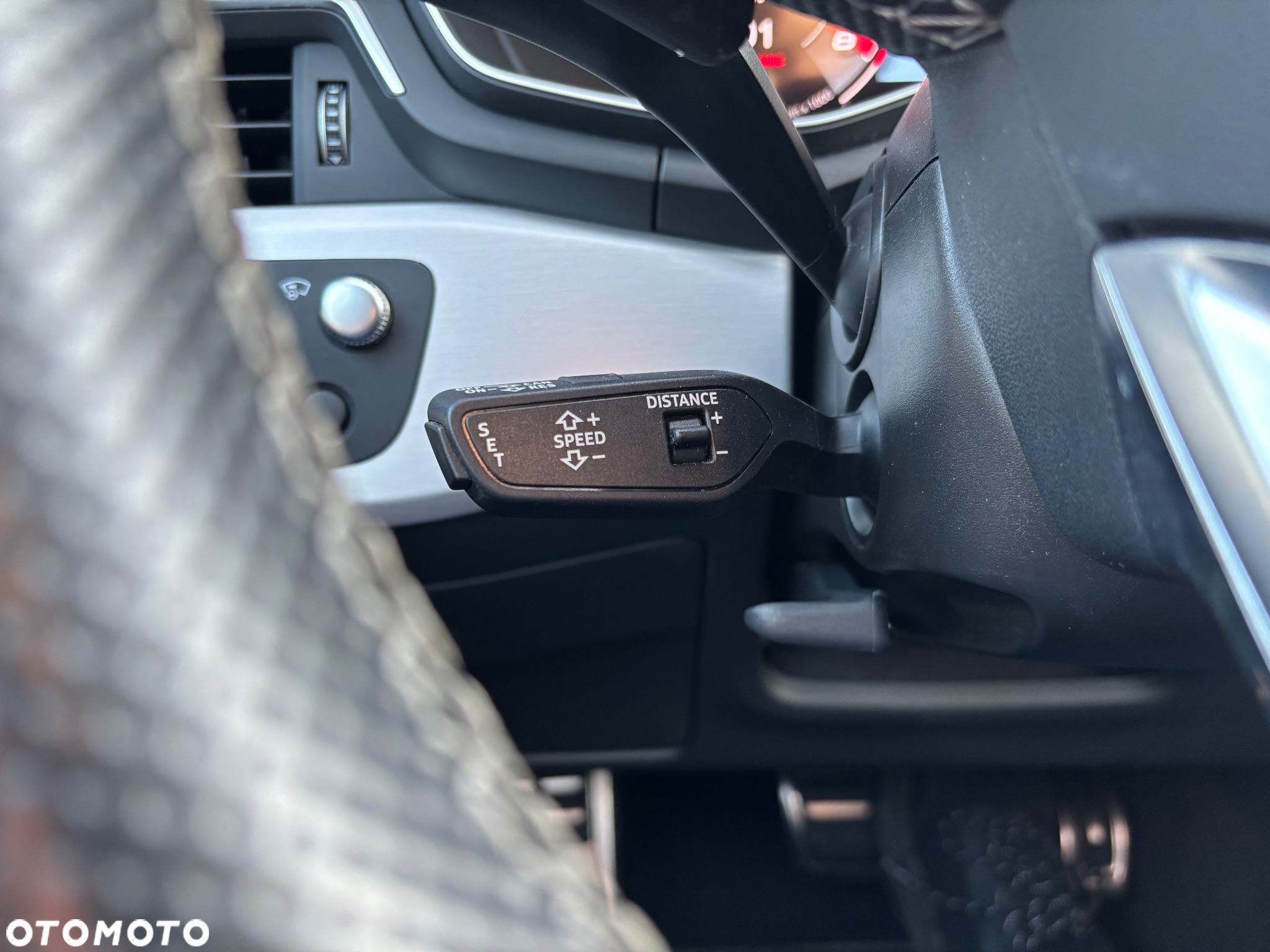 Audi A4 40 TFSI quattro S tronic S line - 36