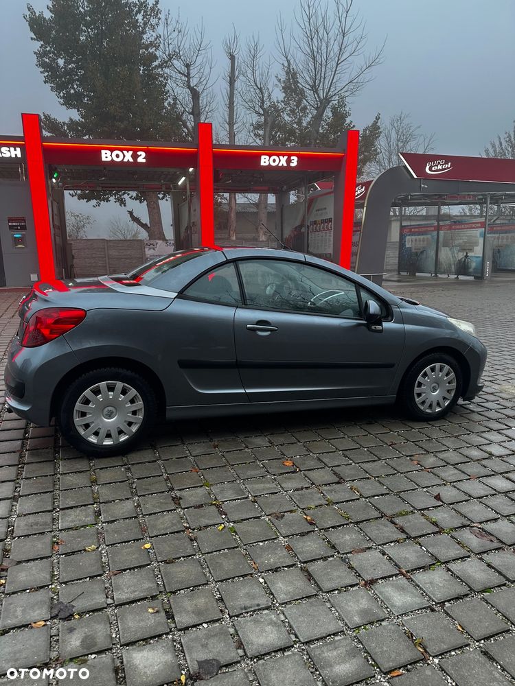 Peugeot 207 CC - 8