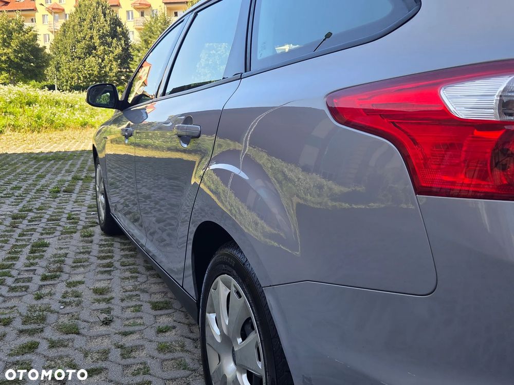 Ford Focus 1.6 Ti-VCT Style - 16