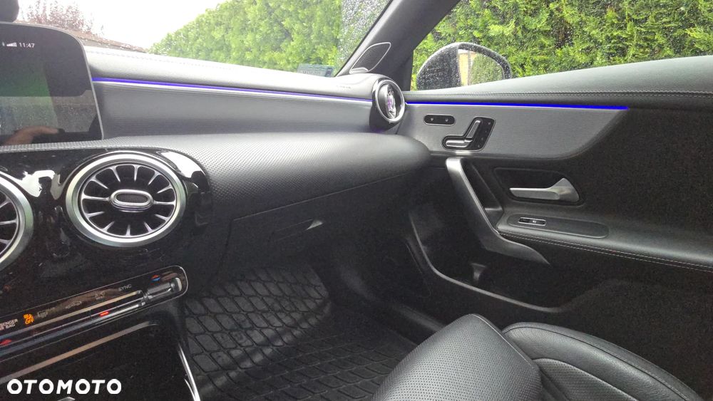 Mercedes-Benz CLA AMG 35 4-Matic 7G-DCT - 12