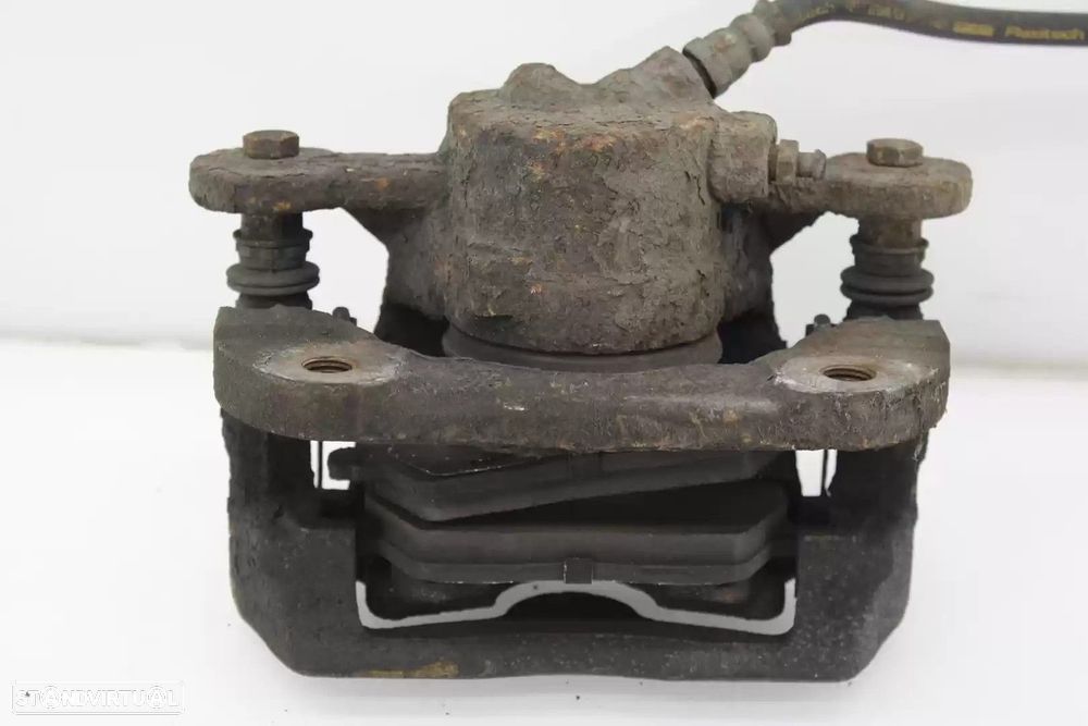 PINÇA TRAVÃO FRONTAL ESQUERDA BMW 1 2009 - - 4